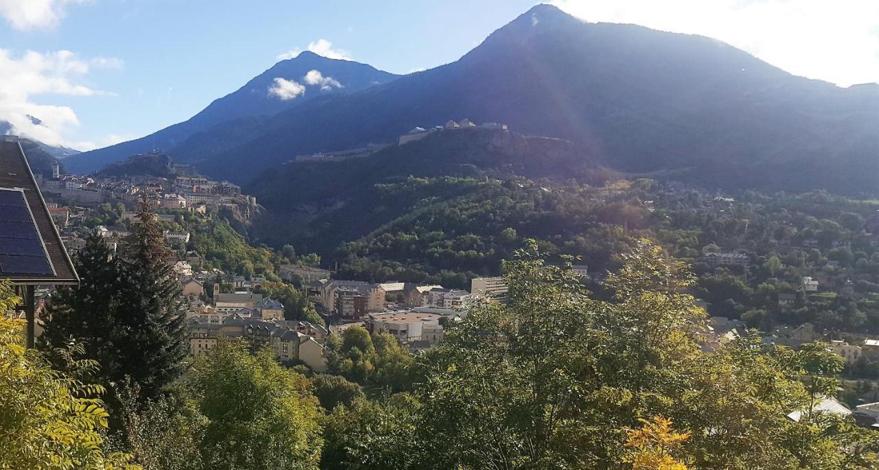 Studio Sympa Avec Terrasse , Maxi 4 Pers.Briancon Екстериор снимка